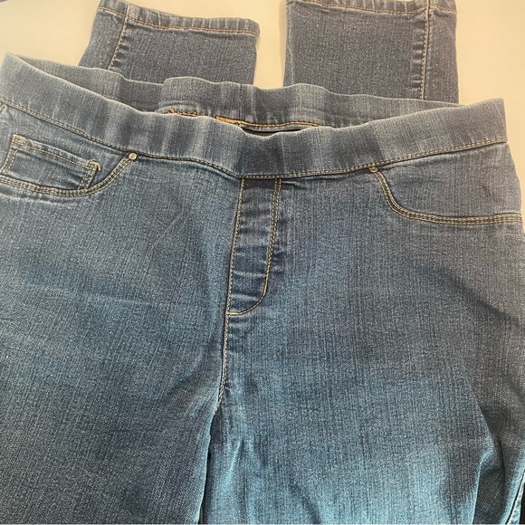 Faded Glory 16 Women’s Skinny Blue Jeans with Stretch Waist PRELOVED - Picture 6 of 8